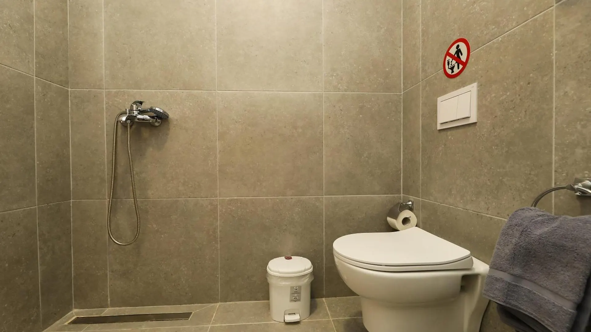Gjilek Santorini Residence, Drymades Dhermi דירה